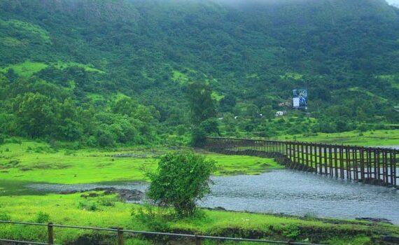 lonaval-lake